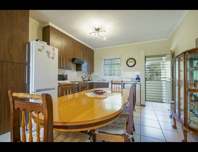 3 BEDROOM APARTMENT FOR SALE IN BROADACRES